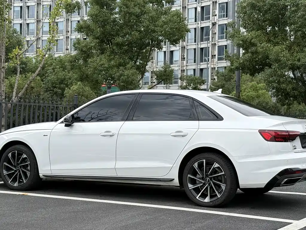 Audi A4L — миниатюра 6