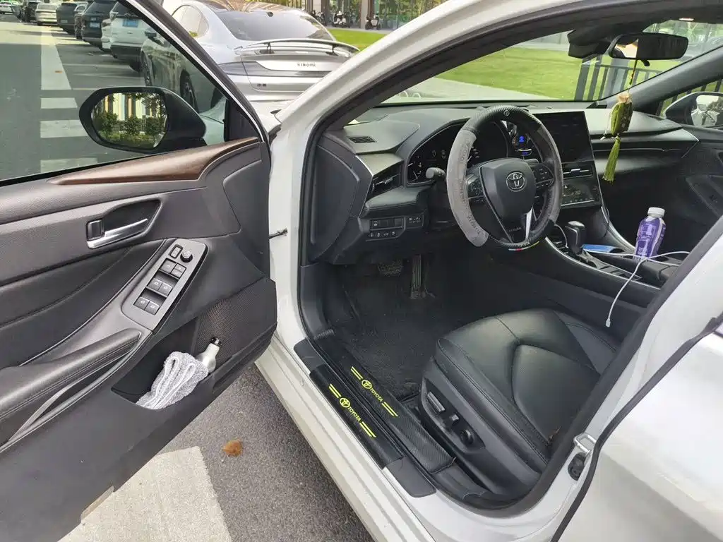 Toyota Avalon — миниатюра 14