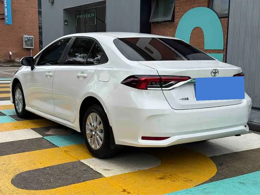 Toyota Corolla — миниатюра 10