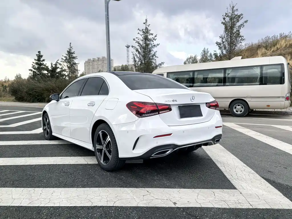 MERCEDES-BENZ A CLASS