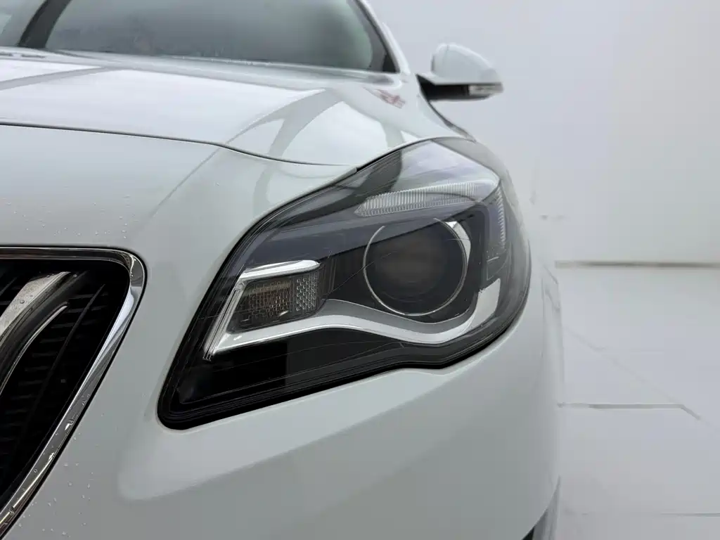 Buick Regal — миниатюра 17