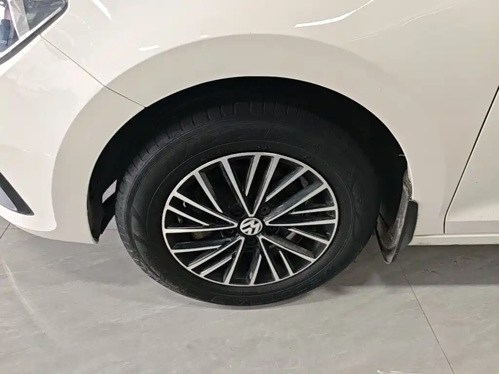 Volkswagen Santana — миниатюра 23