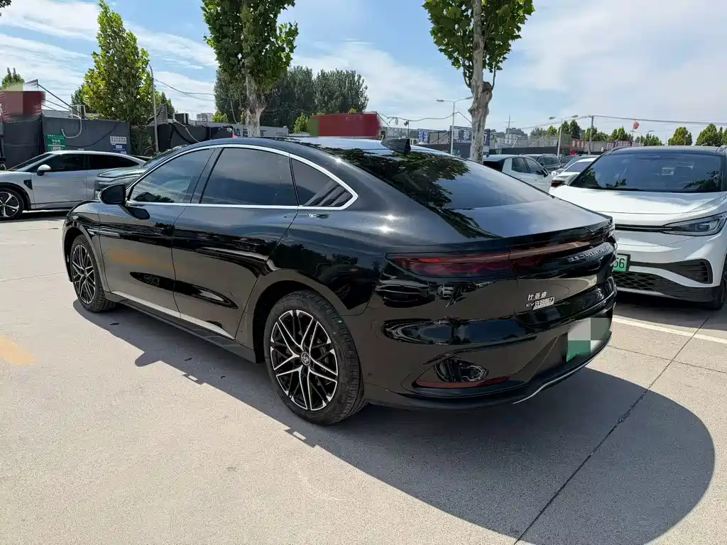 BYD Han — миниатюра 8