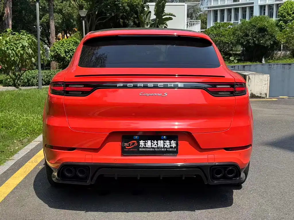 Porsche Cayenne — миниатюра 13