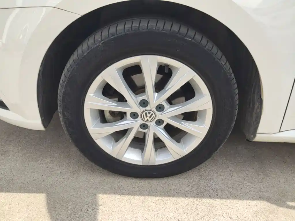 Volkswagen Lavida — миниатюра 23