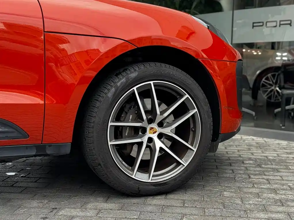 Porsche Macan — миниатюра 8