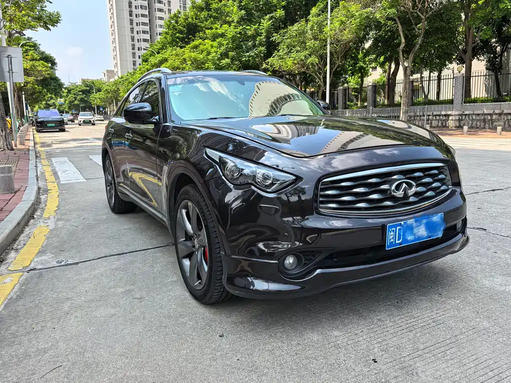 Infiniti FX