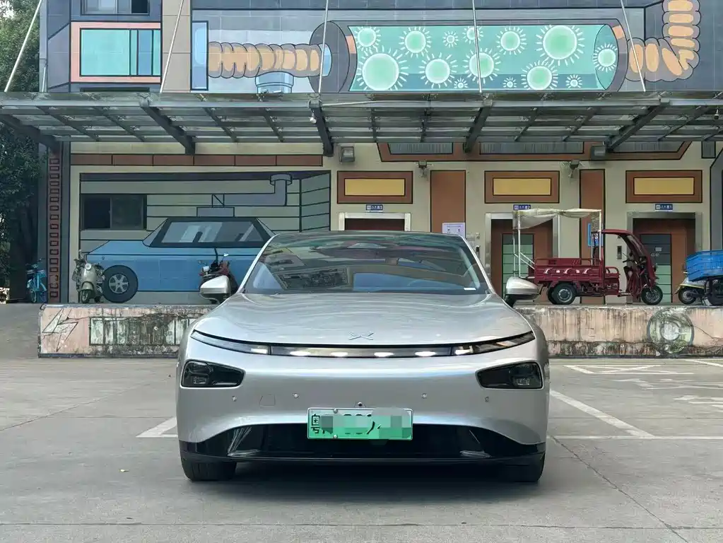 XPeng P7 — миниатюра 2