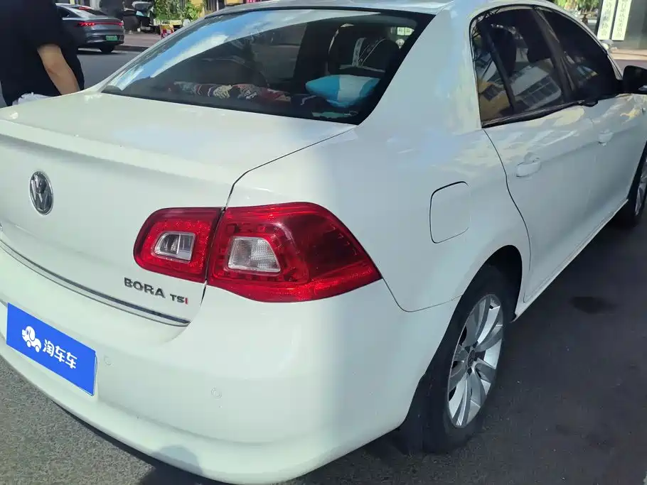 Volkswagen Bora — миниатюра 3