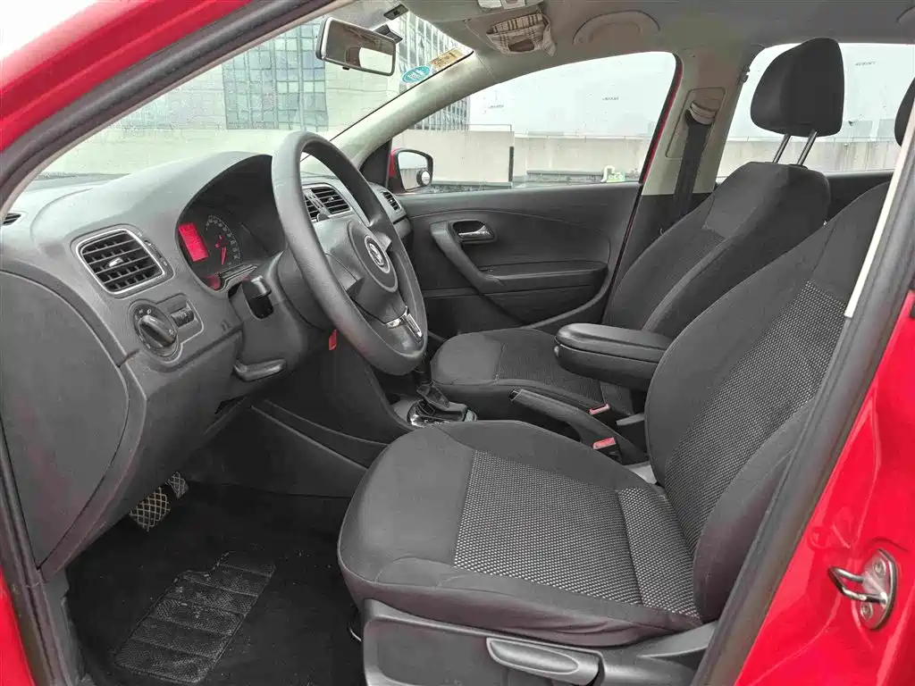 Volkswagen Polo — миниатюра 9