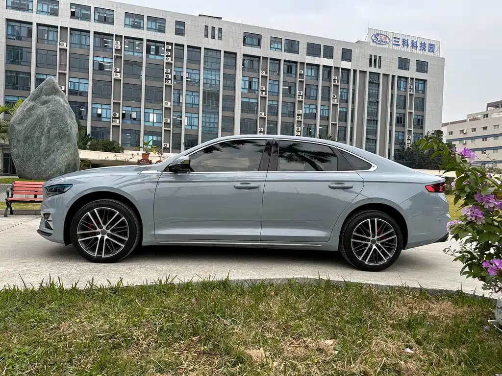 GEELY AUTOMOBILE XINGRUI