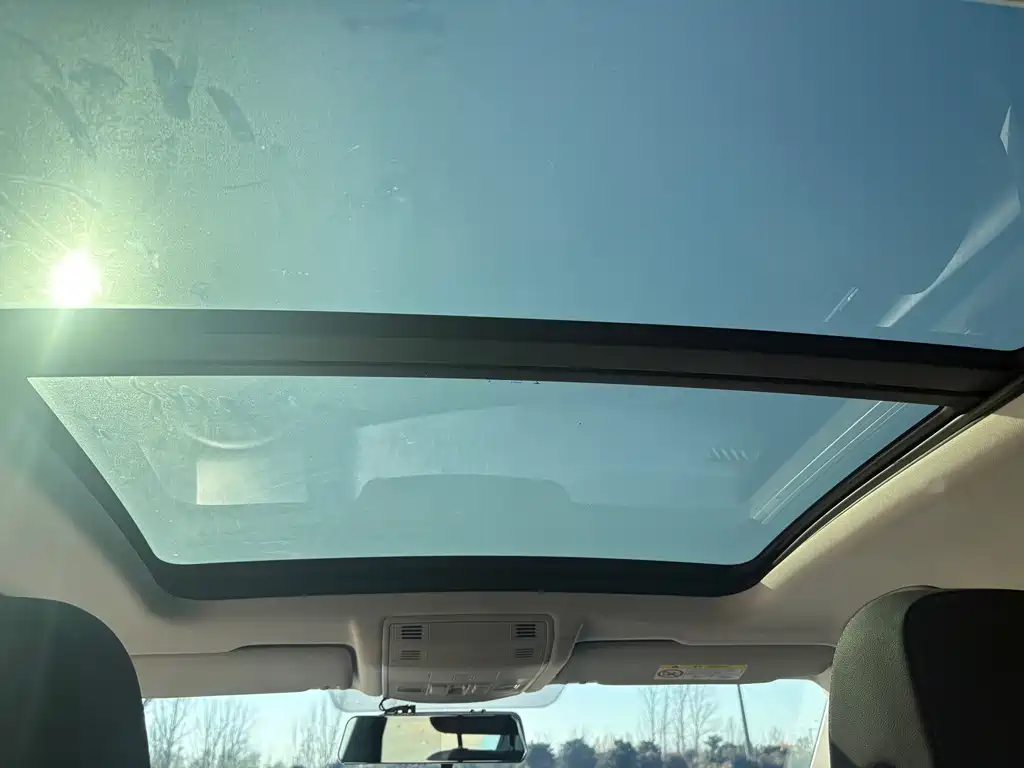 VOLKSWAGEN T ROC EXPLORING SONGS