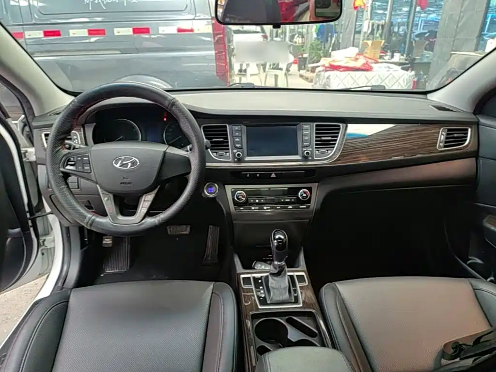 Hyundai Mistra — миниатюра 10