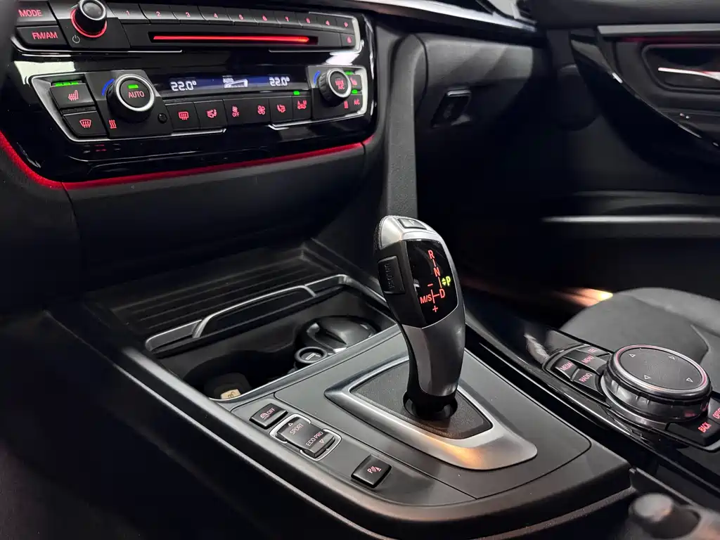BMW 3 Series — миниатюра 23