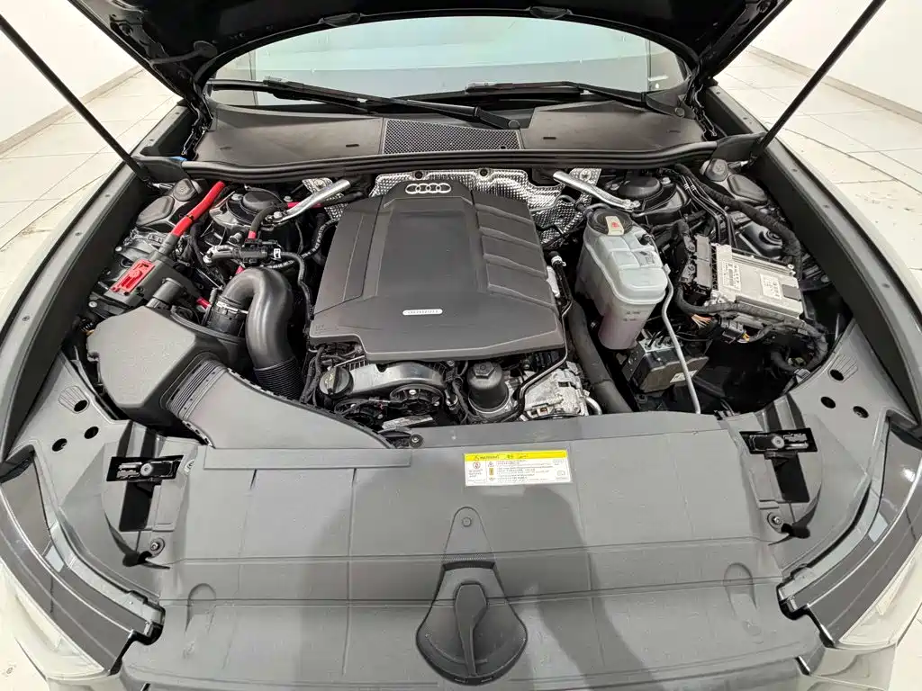 Audi A6L — миниатюра 12