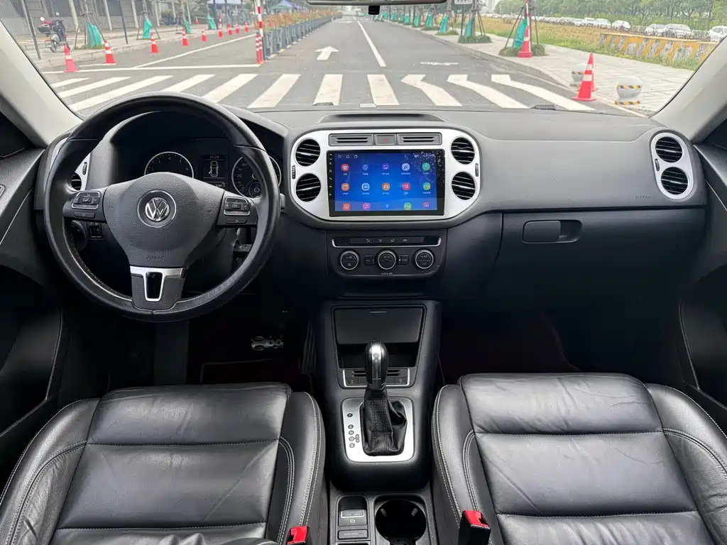 Volkswagen Tiguan — миниатюра 12