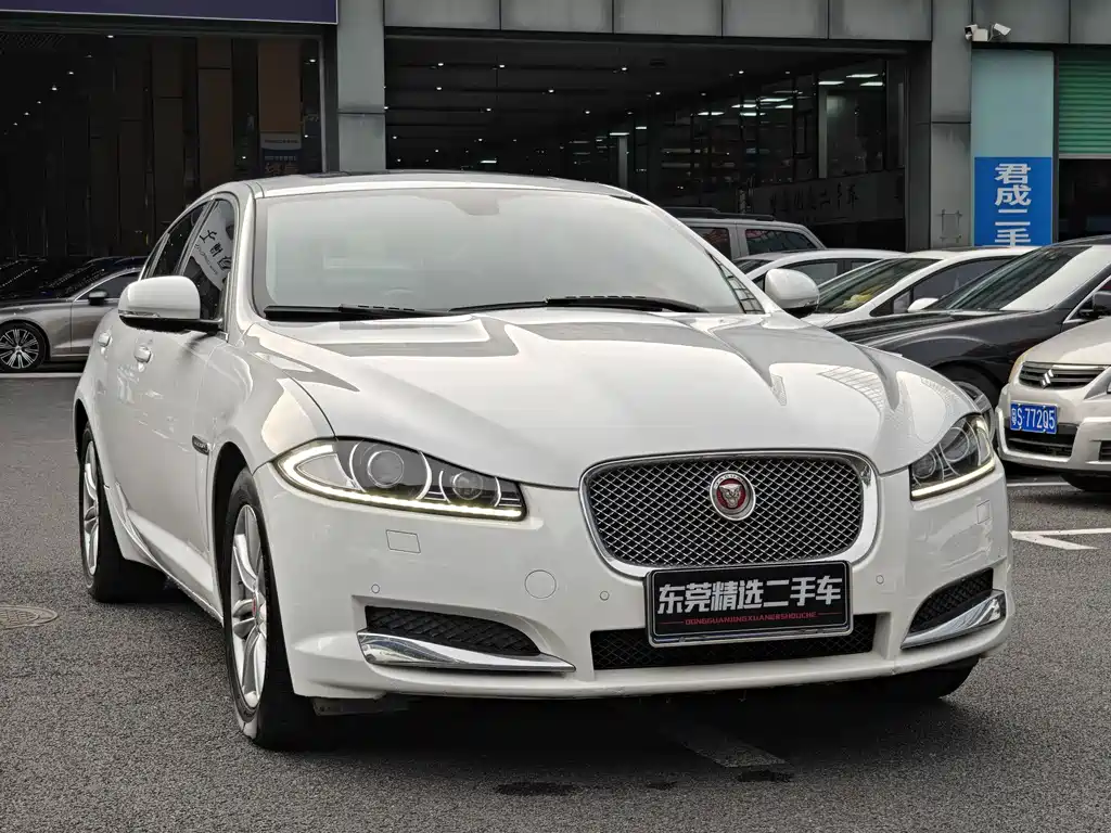 Jaguar XF — миниатюра 3