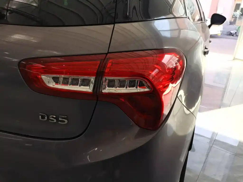 DS DS 5 — миниатюра 8