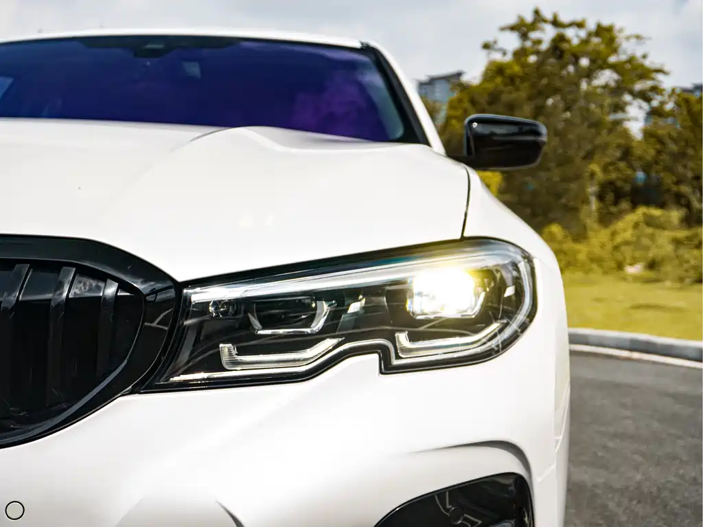 BMW 3 Series — миниатюра 3