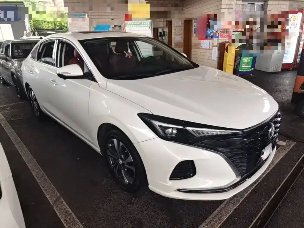 Changan Eado — миниатюра 4