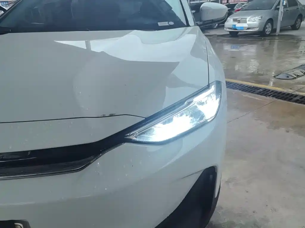 Chevrolet Menlo — миниатюра 24
