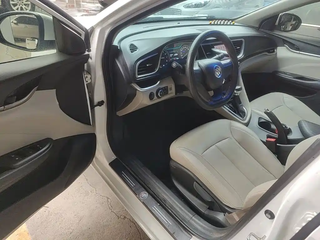 Buick Excelle — миниатюра 16