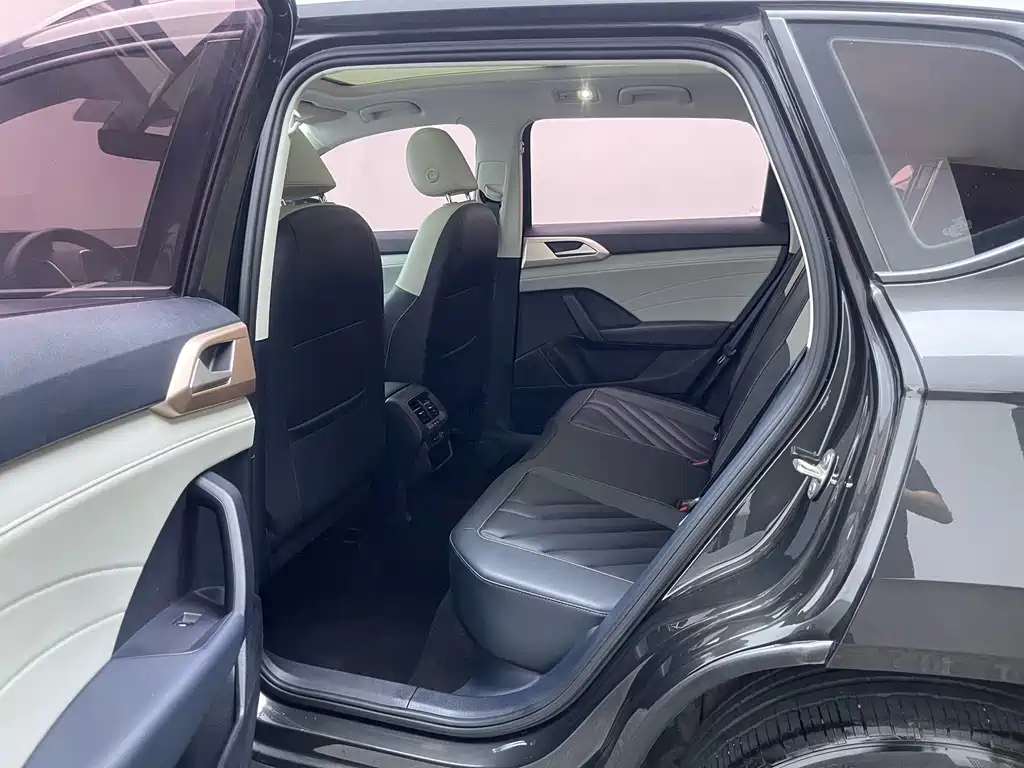 Volkswagen Tharu — миниатюра 12