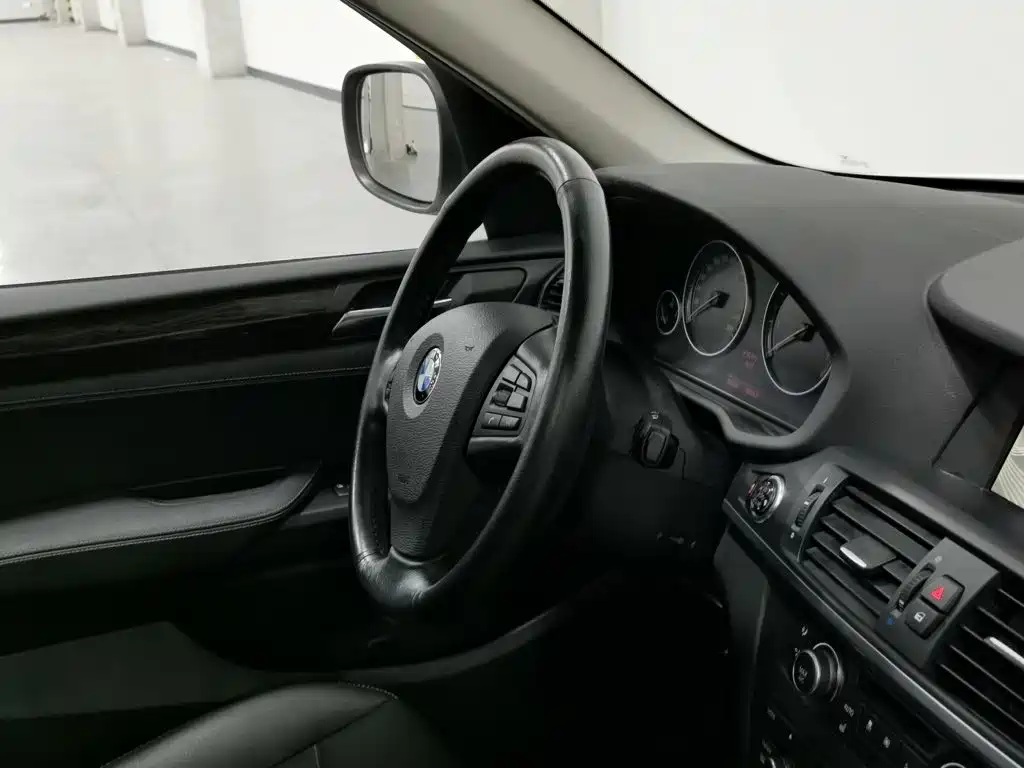 BMW X3 (Import) — миниатюра 22