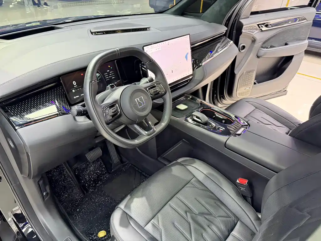 Zeekr 009 2024 мест Executive 108kWh
