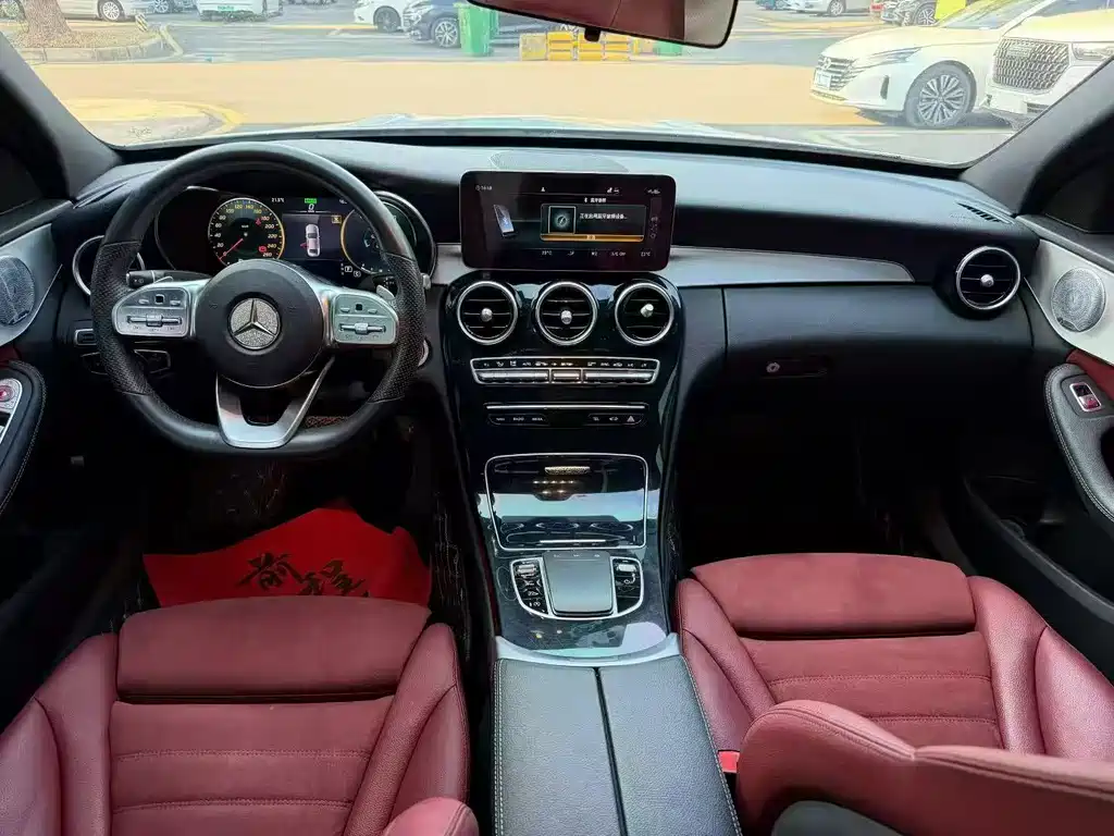Mercedes-Benz C-Class — миниатюра 6