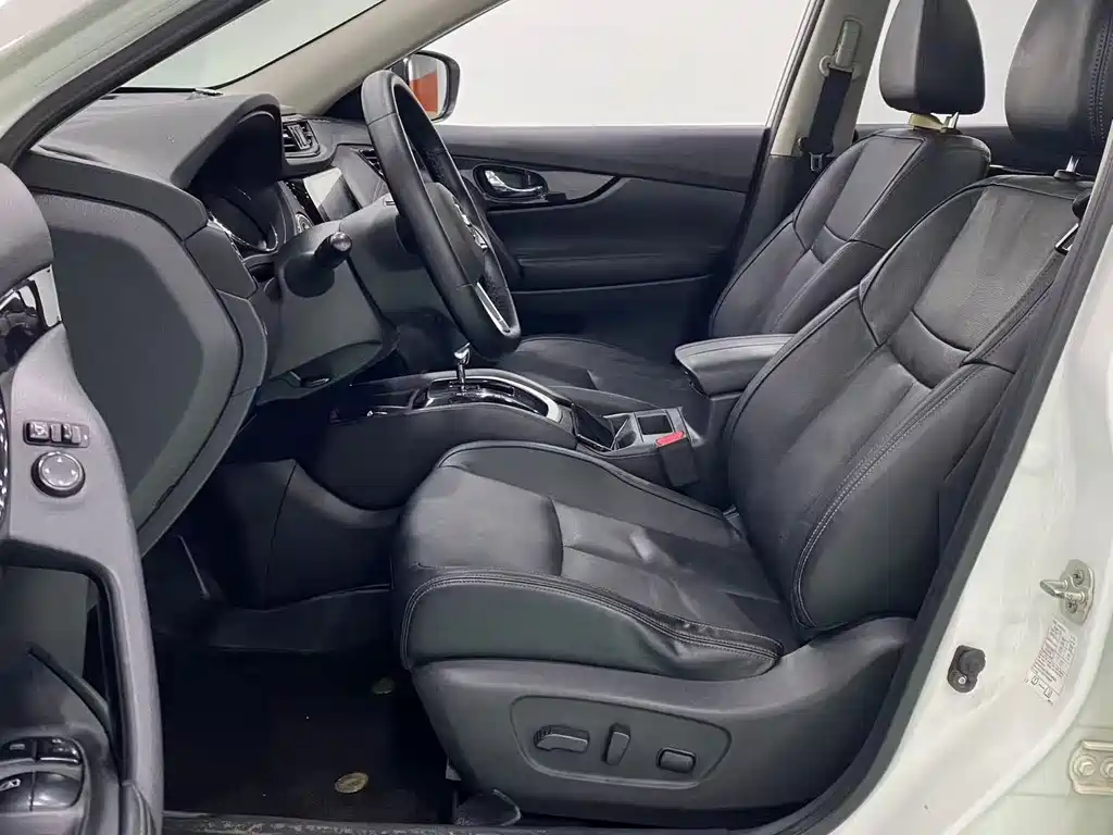 Nissan X-Trail — миниатюра 4
