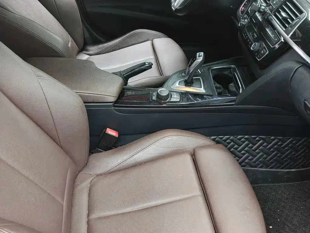 BMW 3 Series — миниатюра 10