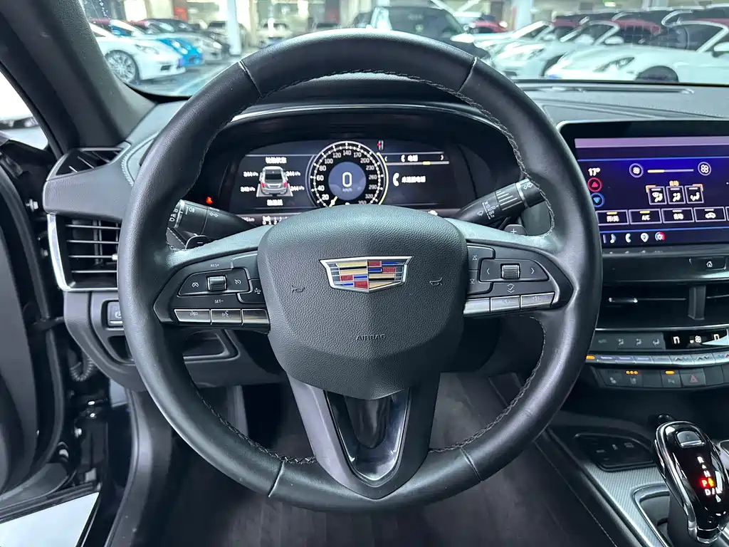 Cadillac CT5 — миниатюра 6