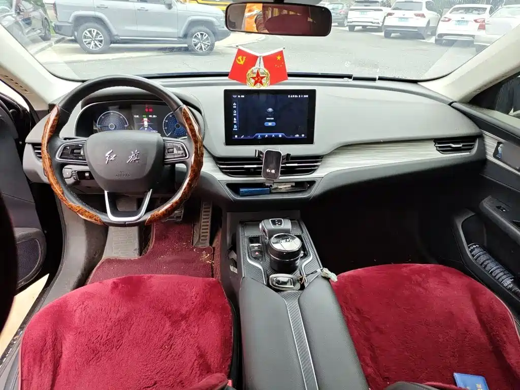 Hongqi Hongqi E-QM5 — миниатюра 5