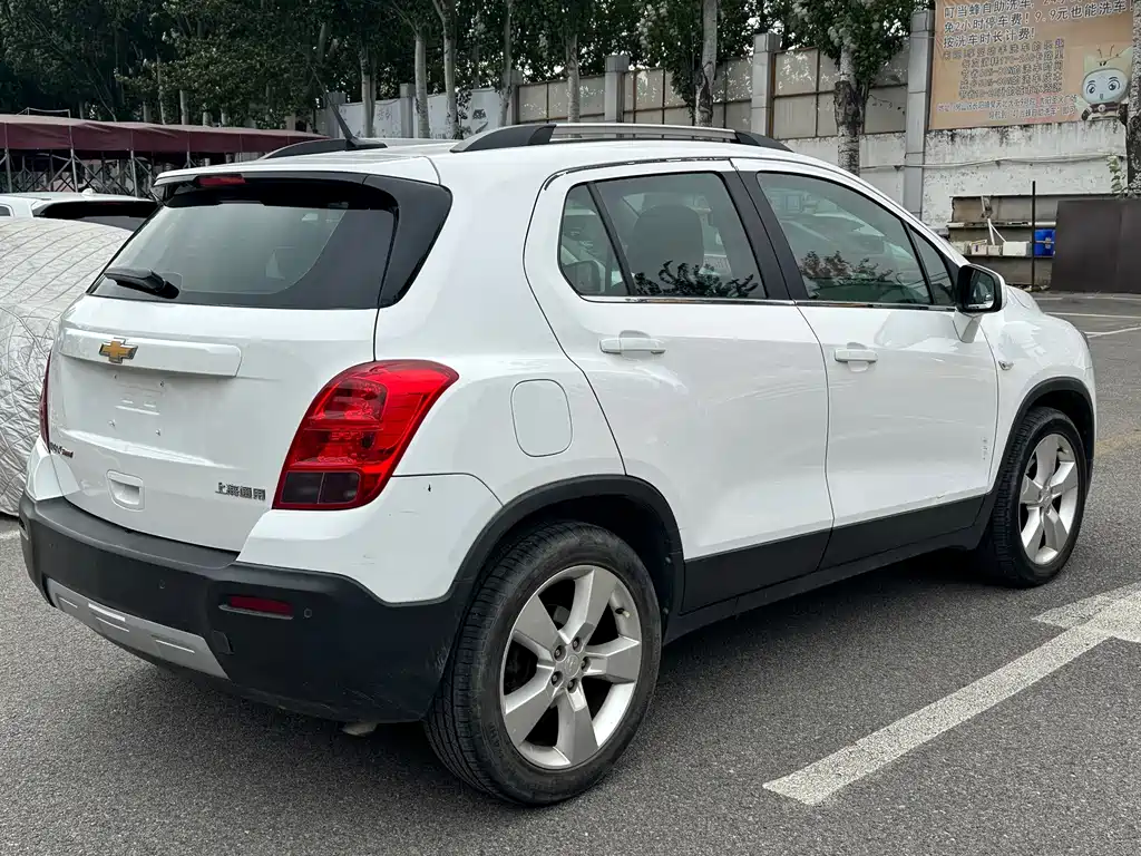 Chevrolet Trax — миниатюра 3