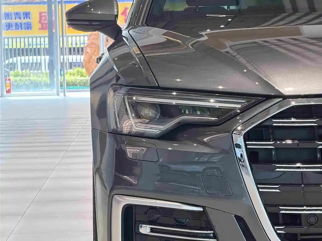 Audi A6L — миниатюра 12