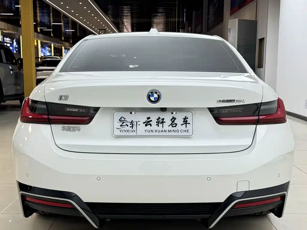 BMW i3 — миниатюра 7
