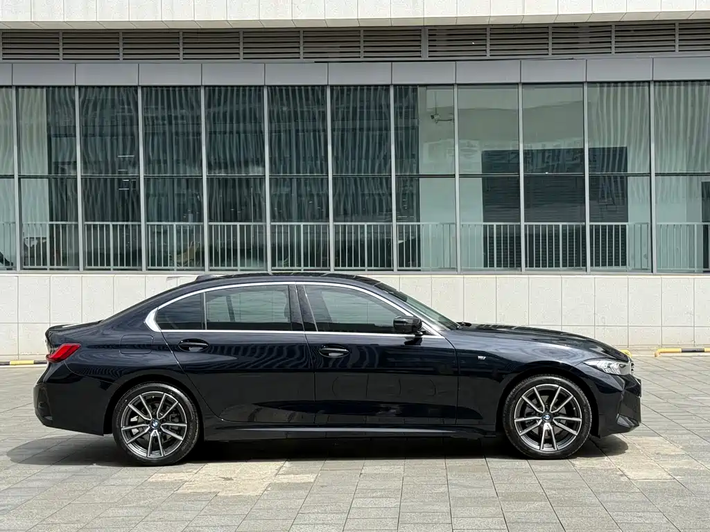 BMW 3 Series 3 2026 325Li M Sport