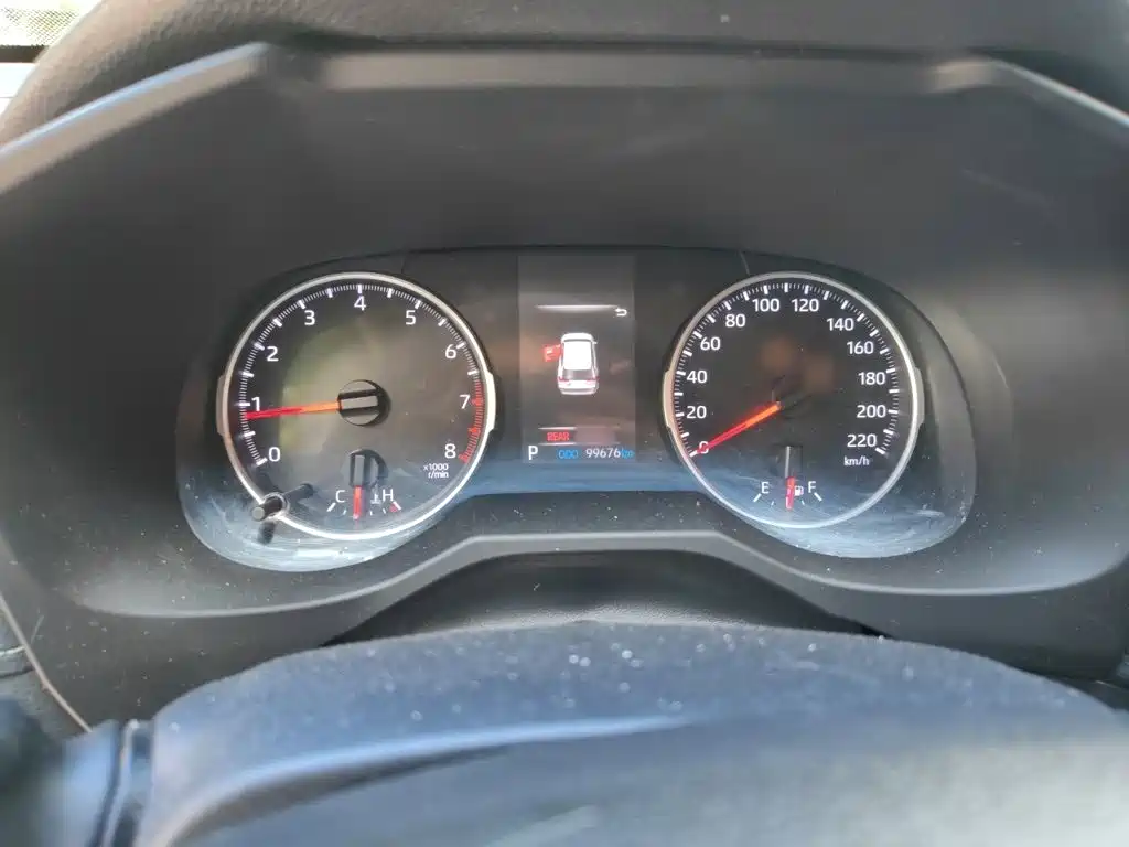 Toyota RAV4 — миниатюра 4
