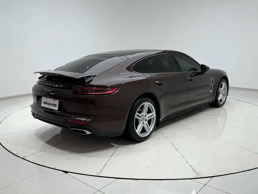 Porsche Panamera — миниатюра 27