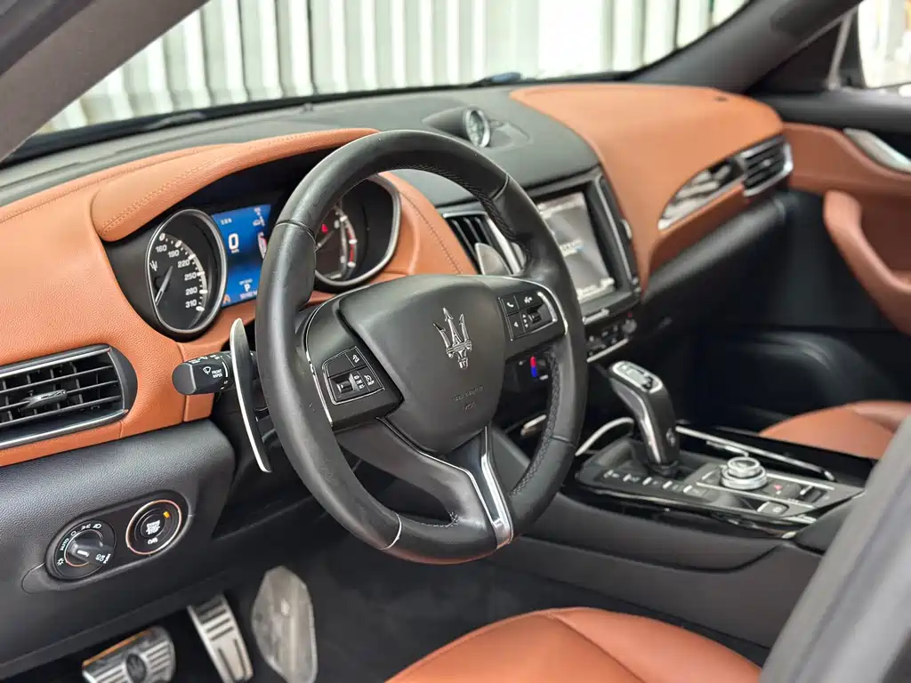 Maserati Levante — миниатюра 10