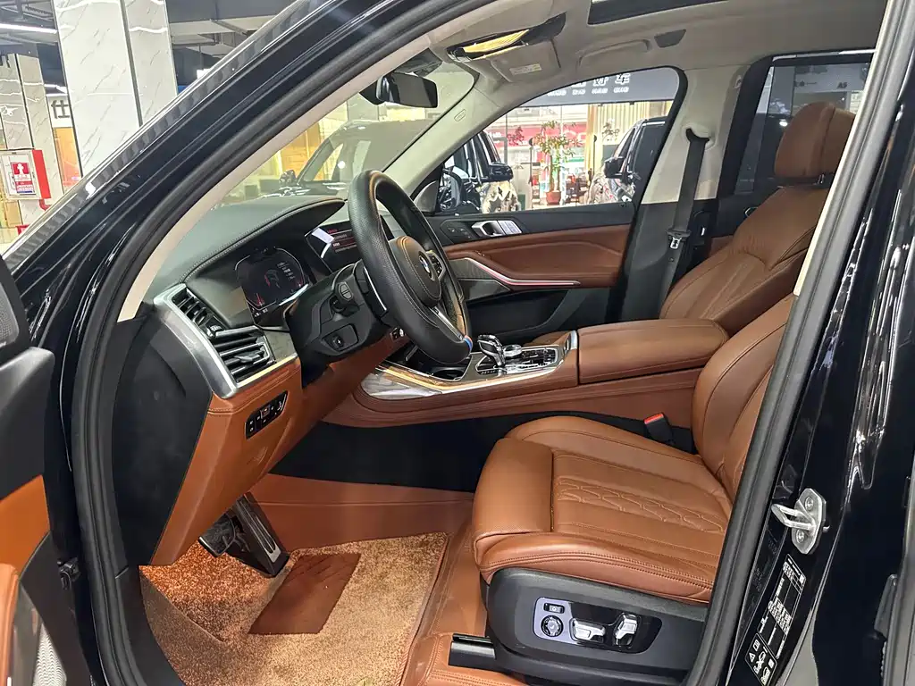 BMW X7 — миниатюра 5