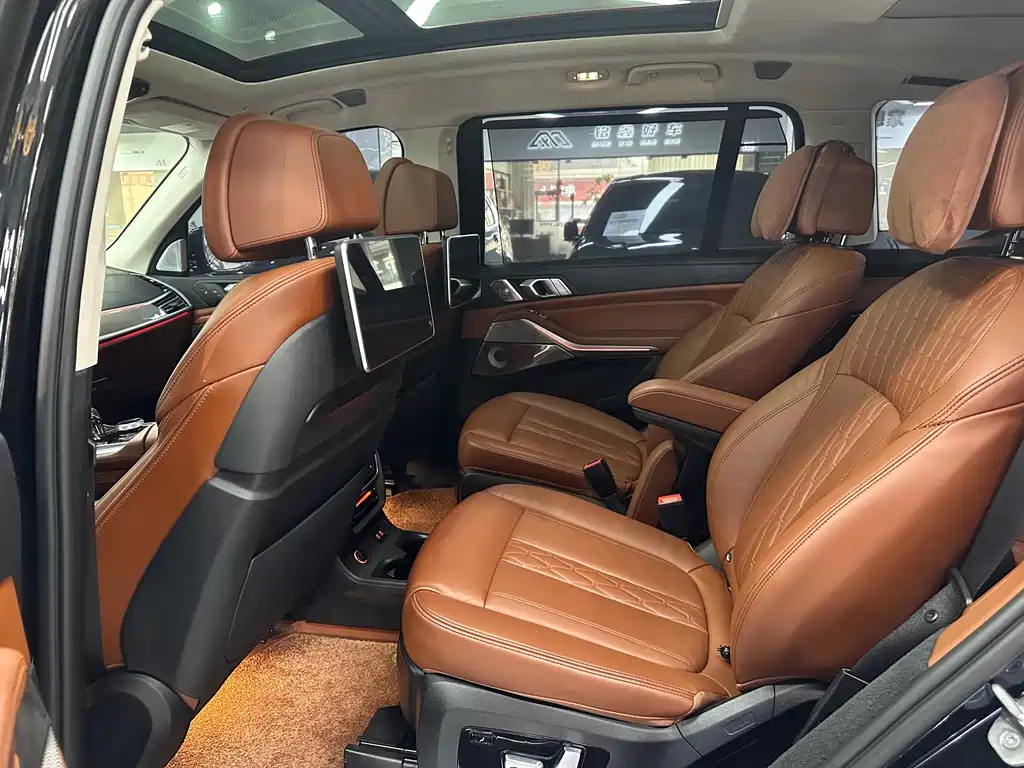 BMW X7 — миниатюра 6