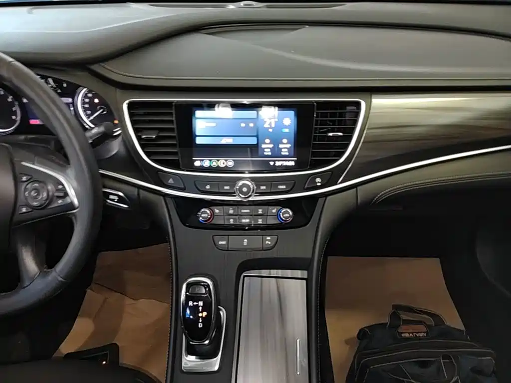Buick LaCrosse — миниатюра 13