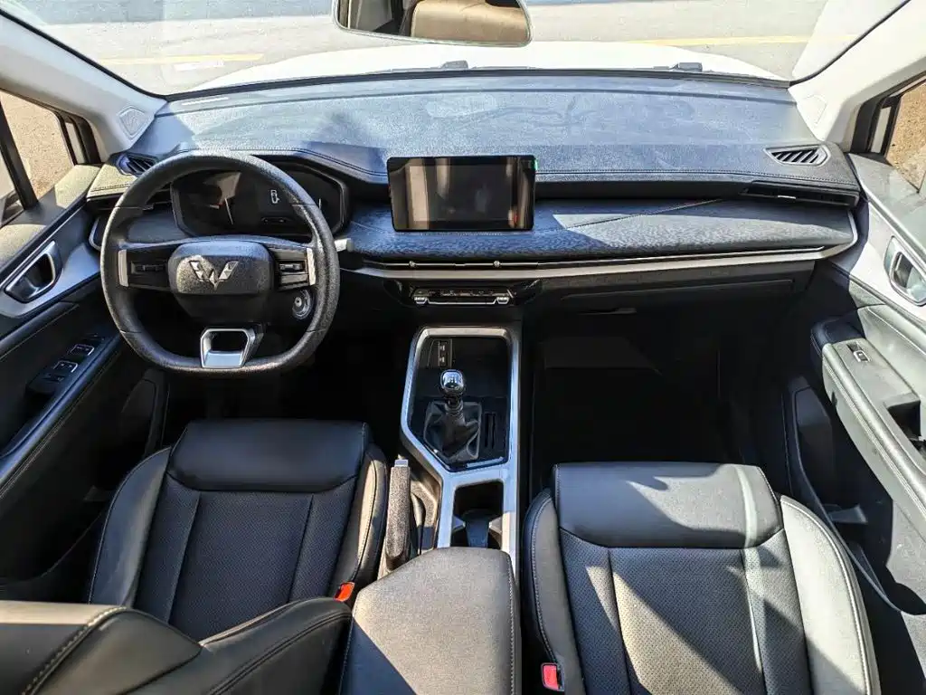 Wuling Jiachen — миниатюра 8