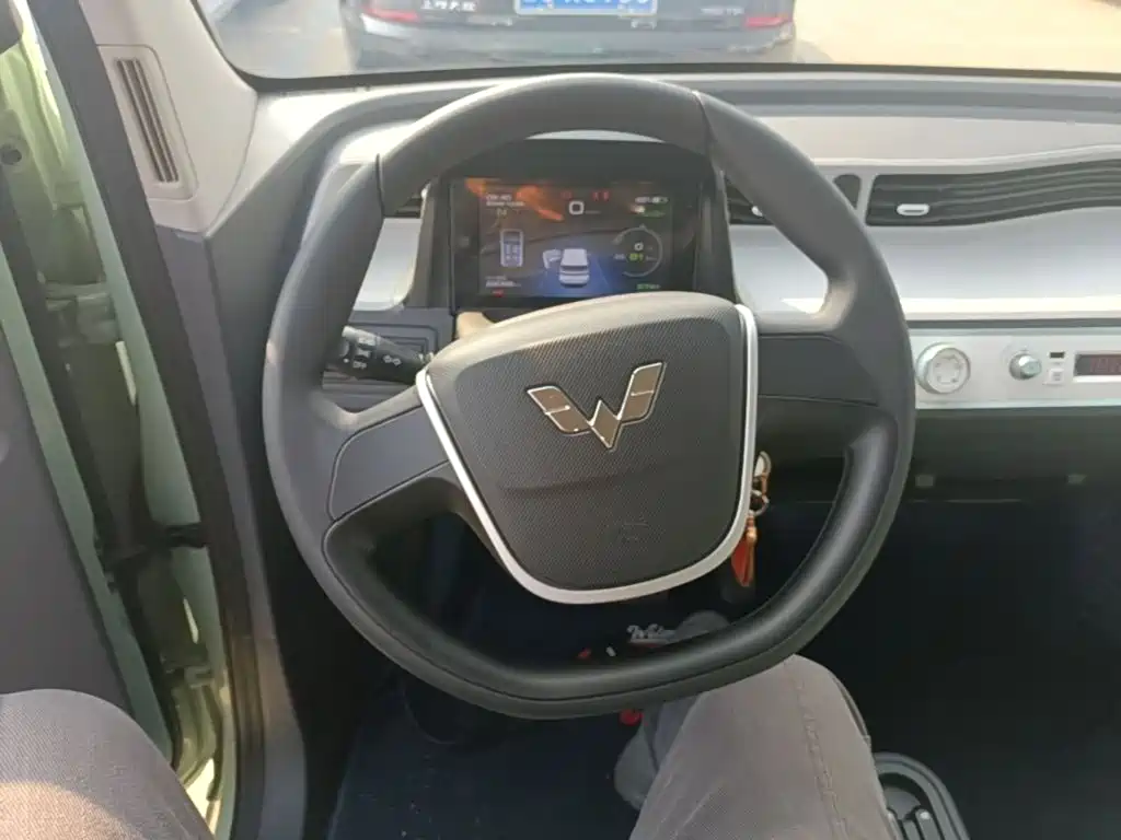 Wuling MINIEV — миниатюра 11