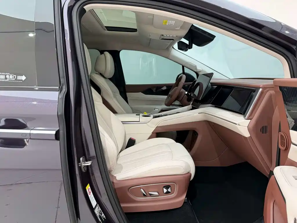 BYD Xia — миниатюра 12