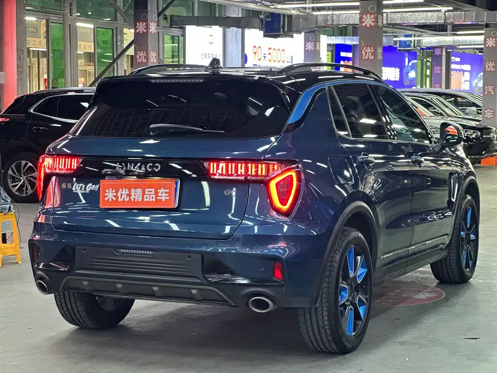 Lynk & Co 01 — миниатюра 7