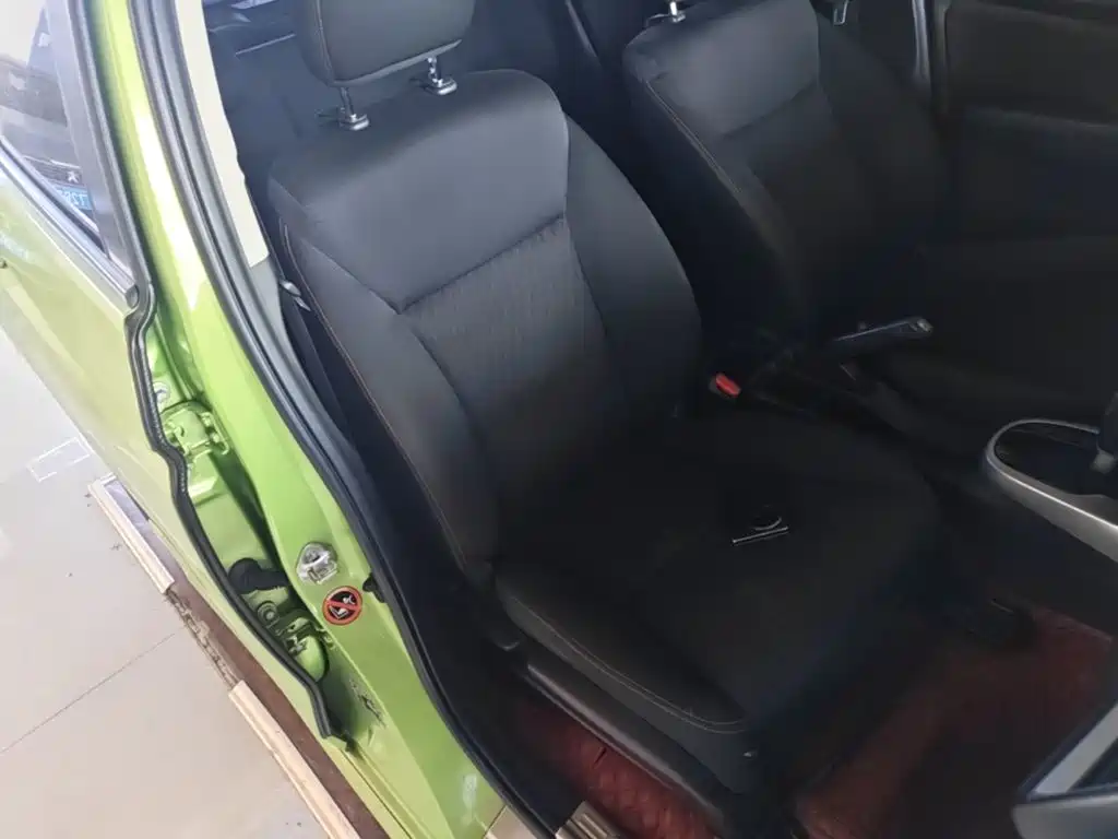 Honda Fit — миниатюра 25