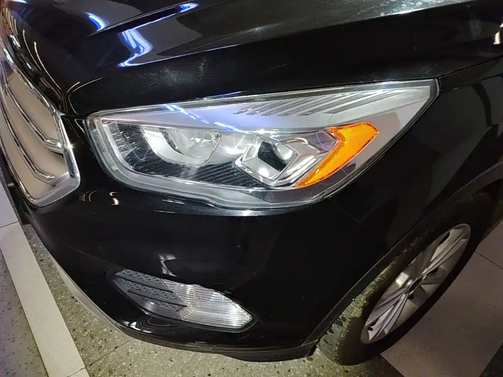 Ford Kuga — миниатюра 24